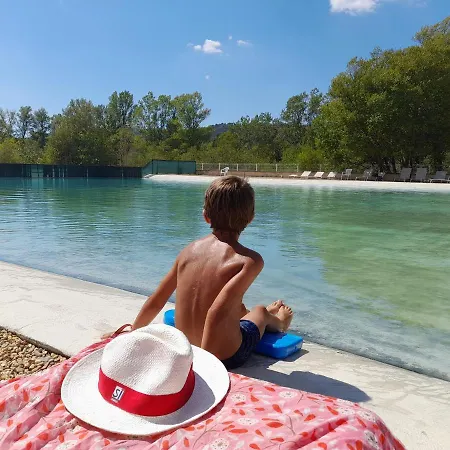 Tikayan La Célestine 3* Beynes (Alpes-de-Haute-Provence)