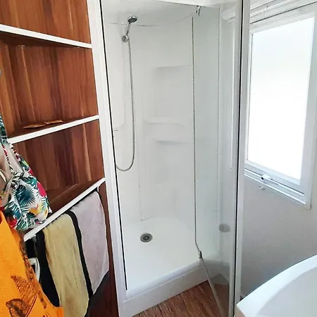 Tikayan La Célestine 3* Beynes (Alpes-de-Haute-Provence)