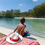 Tikayan La Celestine 3* Beynes (Alpes-de-Haute-Provence)
