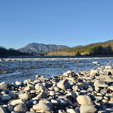 Tikayan La Célestine