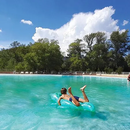 Tikayan La Célestine 3* Beynes (Alpes-de-Haute-Provence)