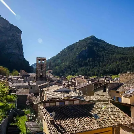 Tikayan La Célestine