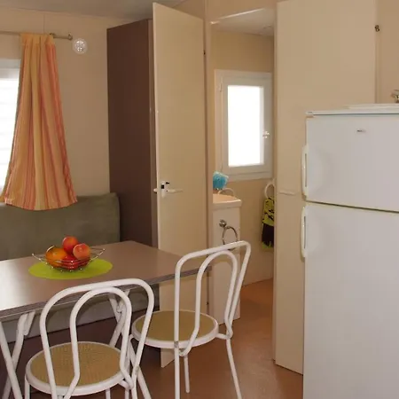 Campingplads Tikayan La Celestine Beynes (Alpes-de-Haute-Provence)