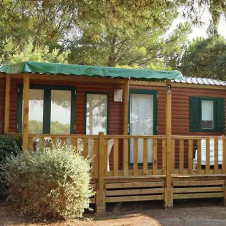 Tikayan La Celestine Campingplads