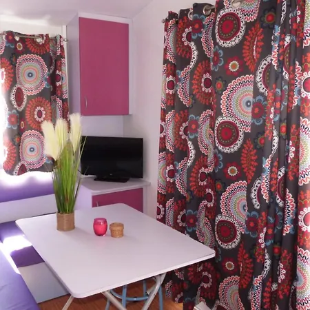 Tikayan La Célestine