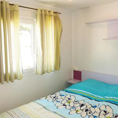 Tikayan La Célestine Beynes (Alpes-de-Haute-Provence)