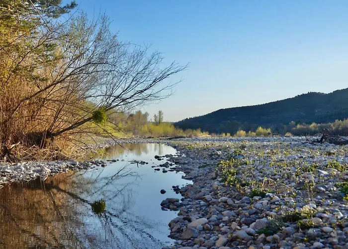 אתר קמפינג Tikayan La Celestine Beynes (Alpes-de-Haute-Provence)