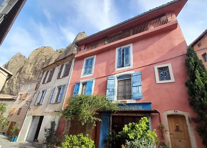 Tikayan La Celestine 3*