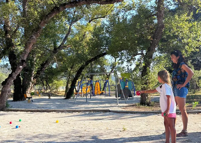 Campsite Tikayan La Celestine Beynes (Alpes-de-Haute-Provence)